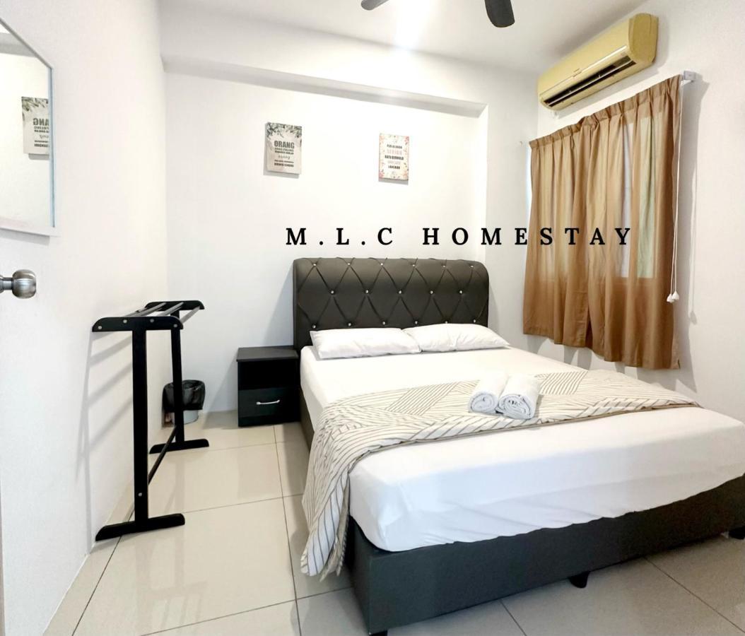 3 Bedrooms 2 Bathrooms Ipoh Waterpark Comfy Home - Pool & Mountain View Eksteriør billede