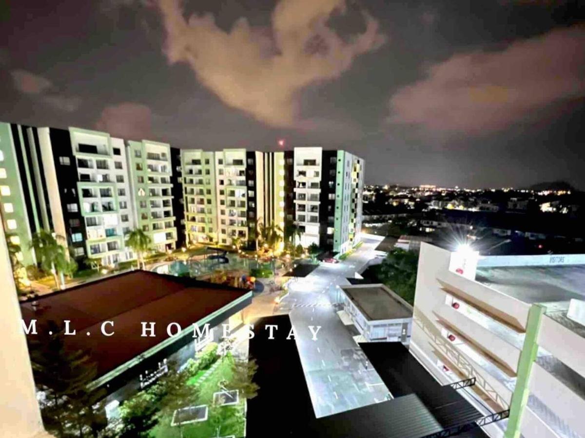 3 Bedrooms 2 Bathrooms Ipoh Waterpark Comfy Home - Pool & Mountain View Eksteriør billede